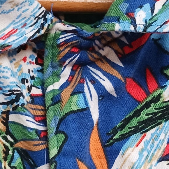 Ocean and Coast Shirt Men’s Size M Hawaiian Tropical Print Vacation Summer Fun - Picture 7 of 12